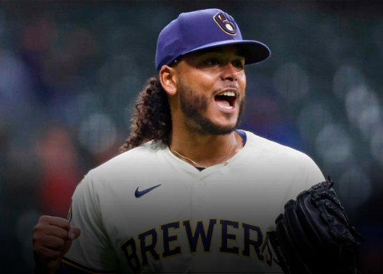 Freddy Peralta logra su noveno triunfo en la temporada