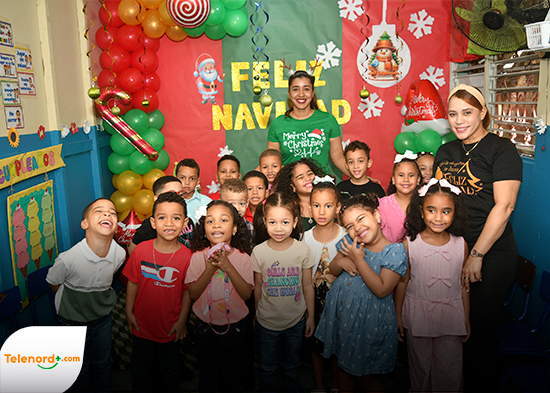 Colegio Los Amiguitos SFM celebra la navidad con nivel inicial