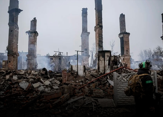 Tres muertos tras ofensiva rusa contra infraestructura energética en Ucrania