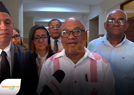 Tribunal dicta sentencia absolutoria a periodista Olivo de León por falta de pruebas