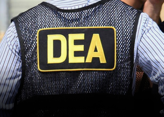 Apresan hispana del Bronx por vender cocaína en Westchester a un agente encubierto; varios hispanos apresados en otros casos