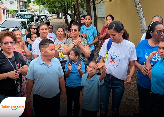 ¡Padres indignados por falta de cupos en LARPE! 82 niños quedan fuera de la escuela especial