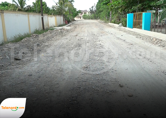Tras varias denuncias, retoman trabajos de reparación de carretera Santa Ana–Villa Tapia
