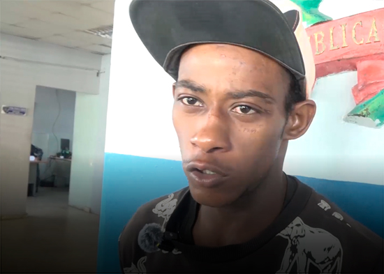 Joven denuncia que un hombre intentó matarlo a tiros en SFM
