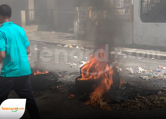 ¡Se calienta SFM! Estudiantes del FER protestan en el Politécnico Manuel María Castillo