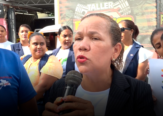Realizan bocinazo en demanda de nuevo plantel para estudiantes sin cupo en centro LARPE