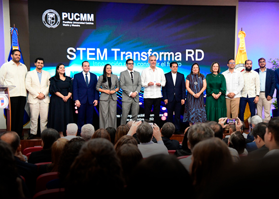 La PUCMM fabrica su primer microchip que impactará la biomedicina