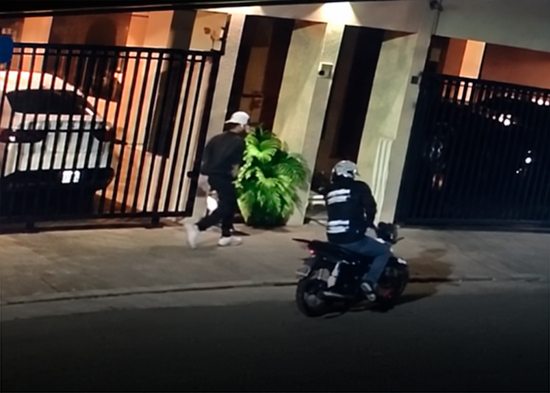 Un joven de 23 años fue apuñalado varias veces por un motorista, en Serrallés.
