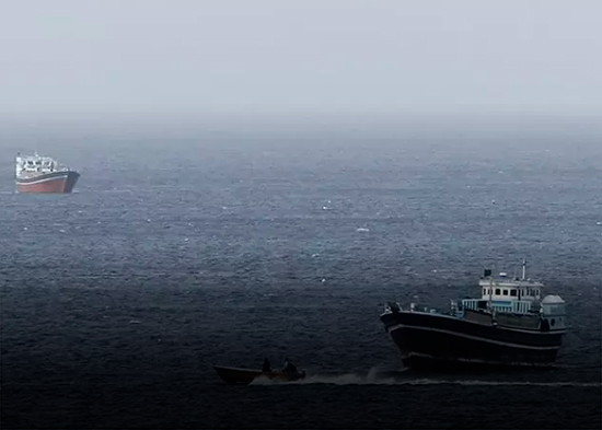Irán pospone diálogo por ataque a barco